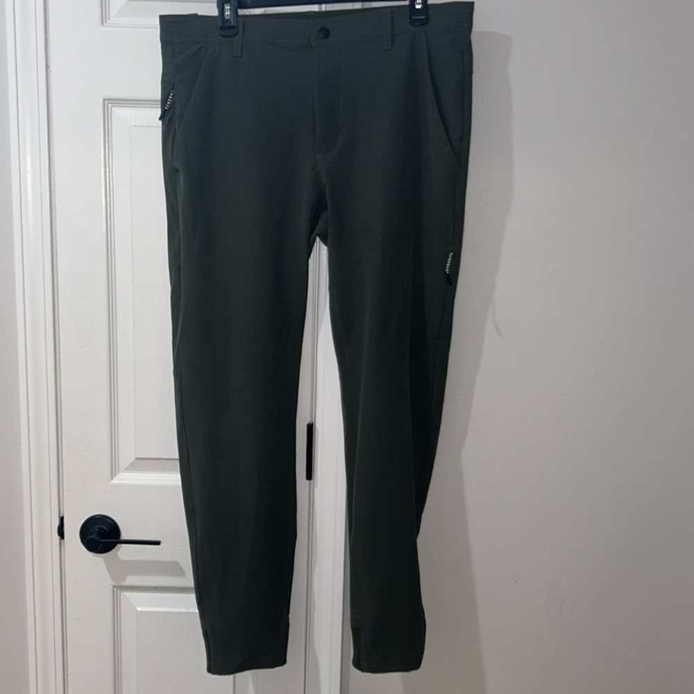 Men’s snow pants